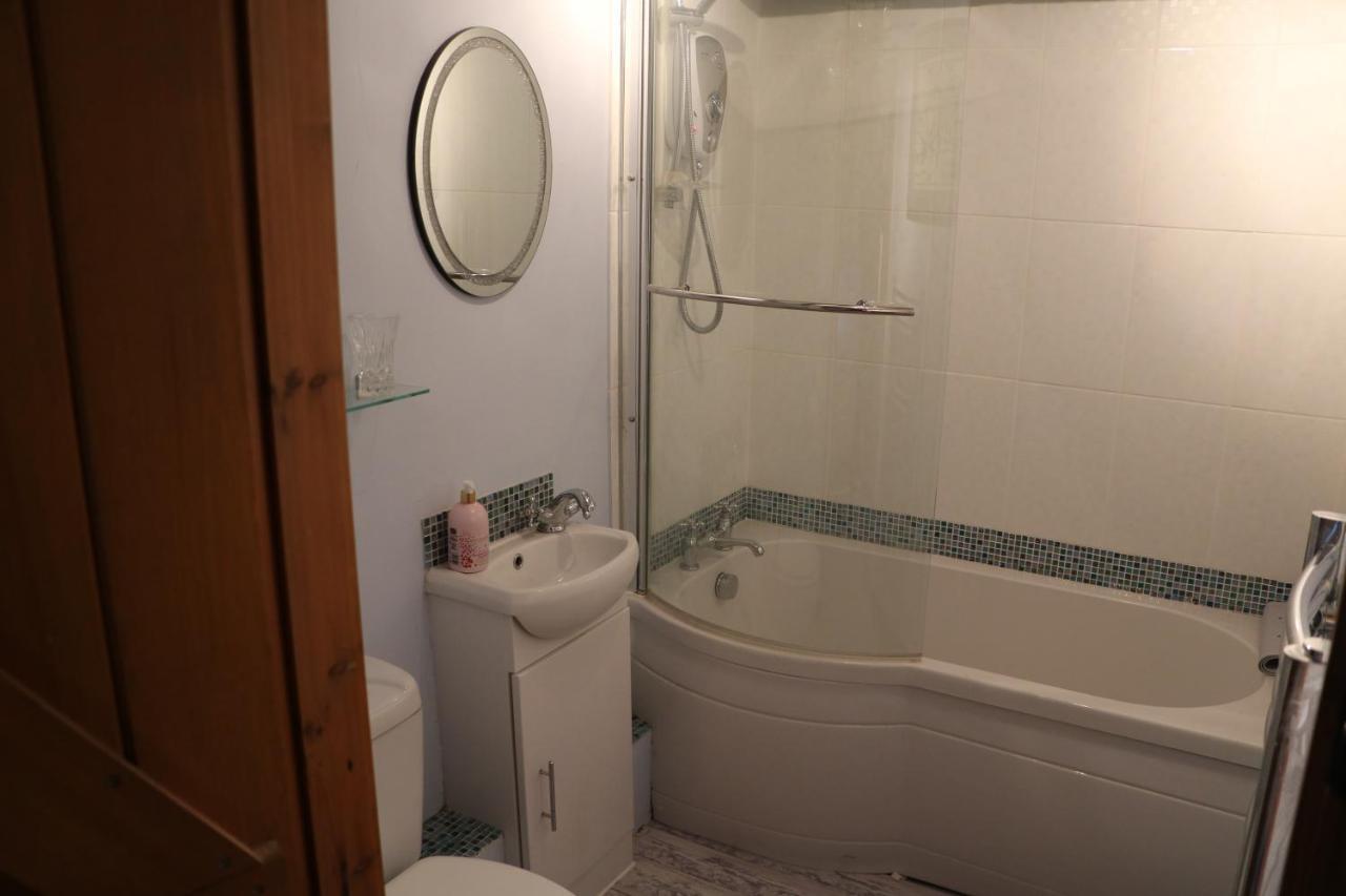 Flat 1 - The Old Mill - Bowbridge Lock - Stroud Apartment Страуд Екстериор снимка